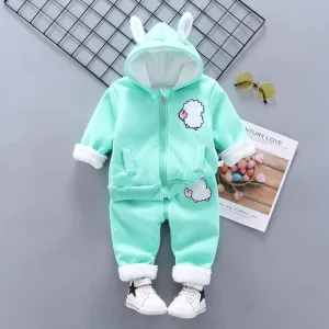 الخريف والشتاء ملابس مبطنة غير . Autumn and winter non-padded clothing