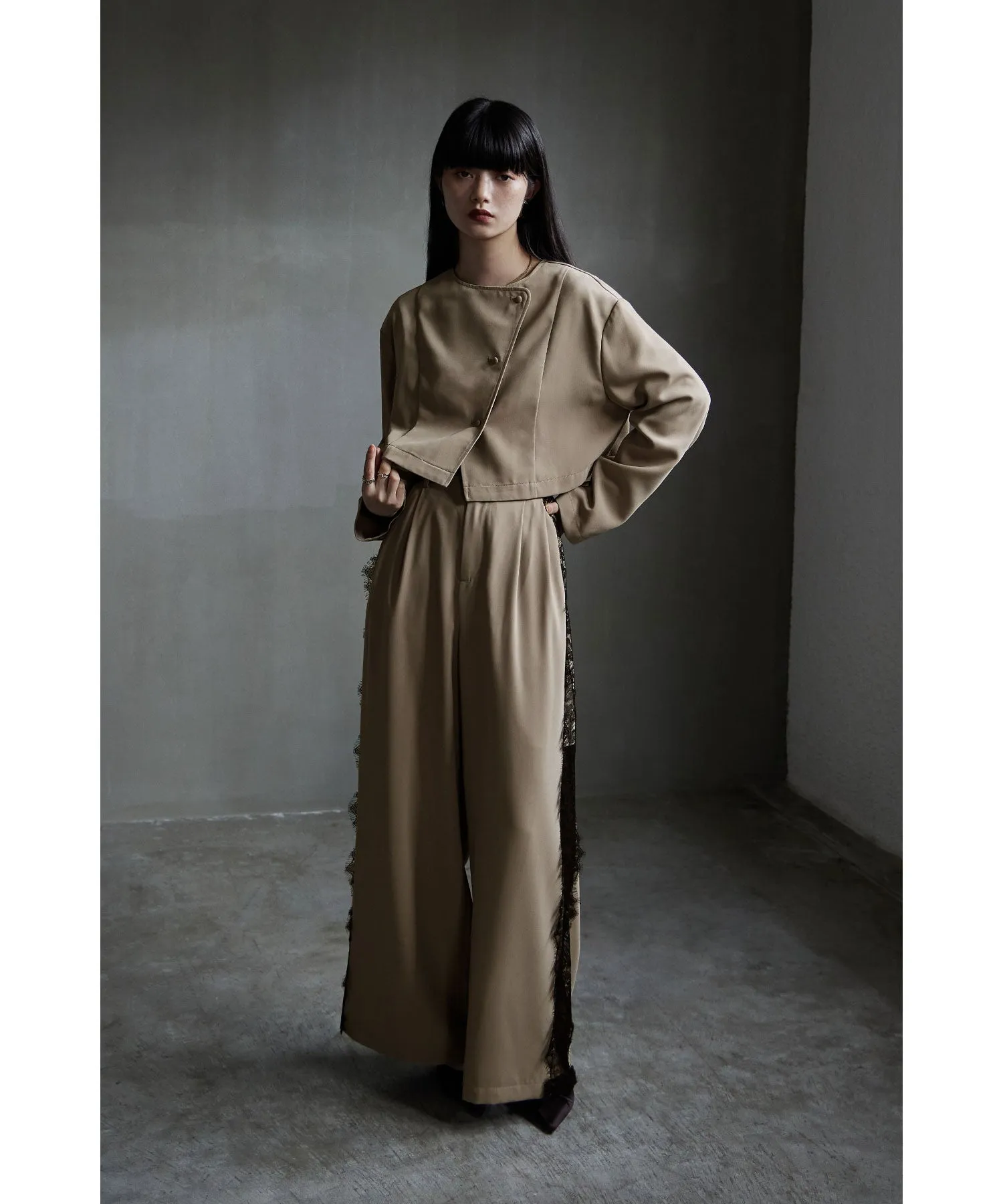 Asymmetry design jacket & Side lace pants SET UP