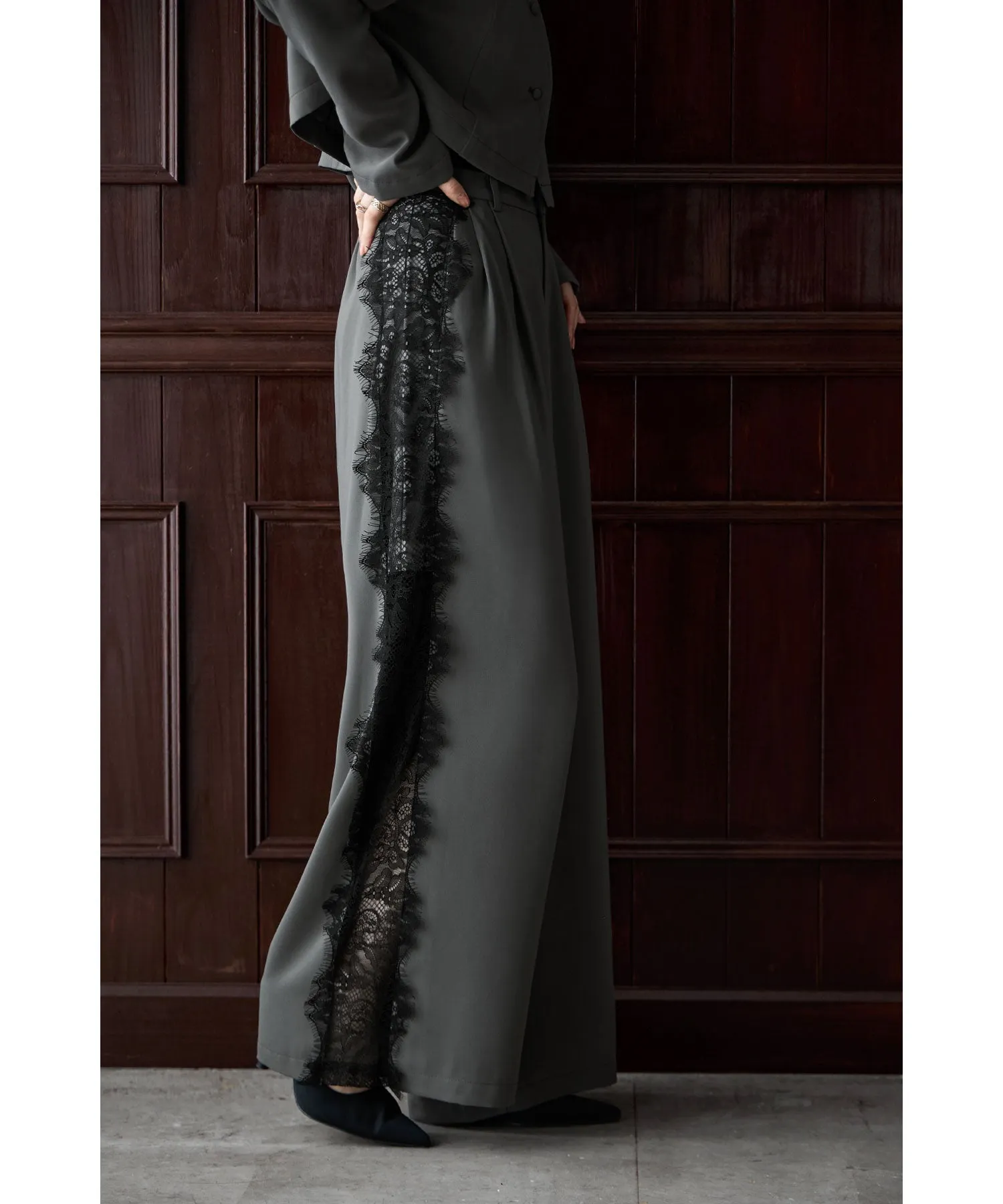 Asymmetry design jacket & Side lace pants SET UP