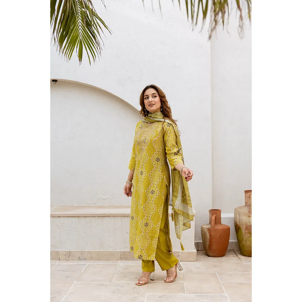 Autumnlane Gauri Shamrock Work Suit Kurta Pant & Dupatta (Set of 3)