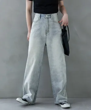 Back pocket design straight denim