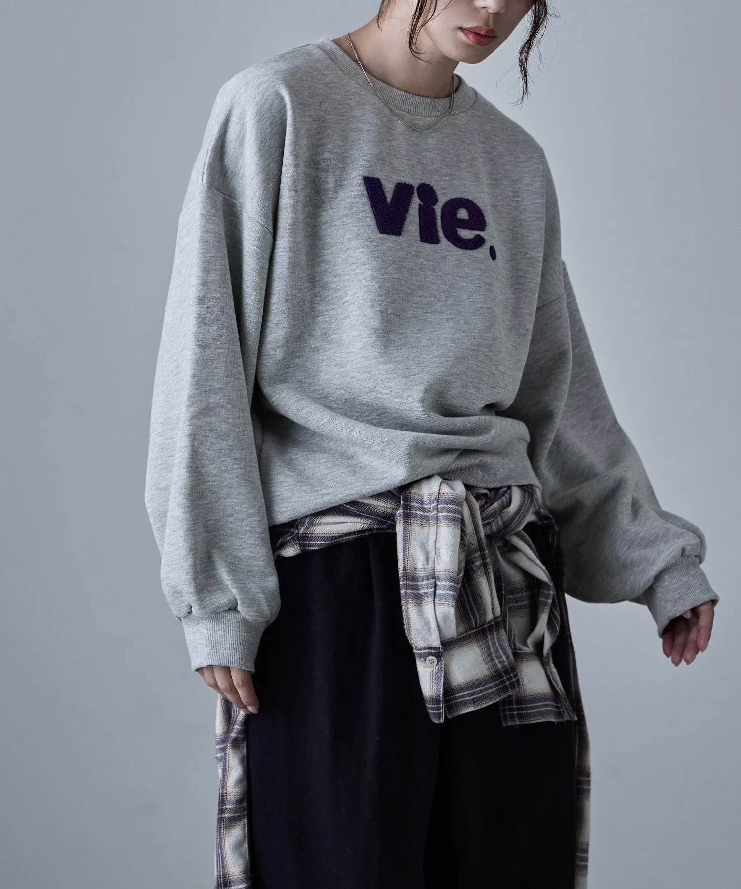 Chenille design fleece sweatshirt