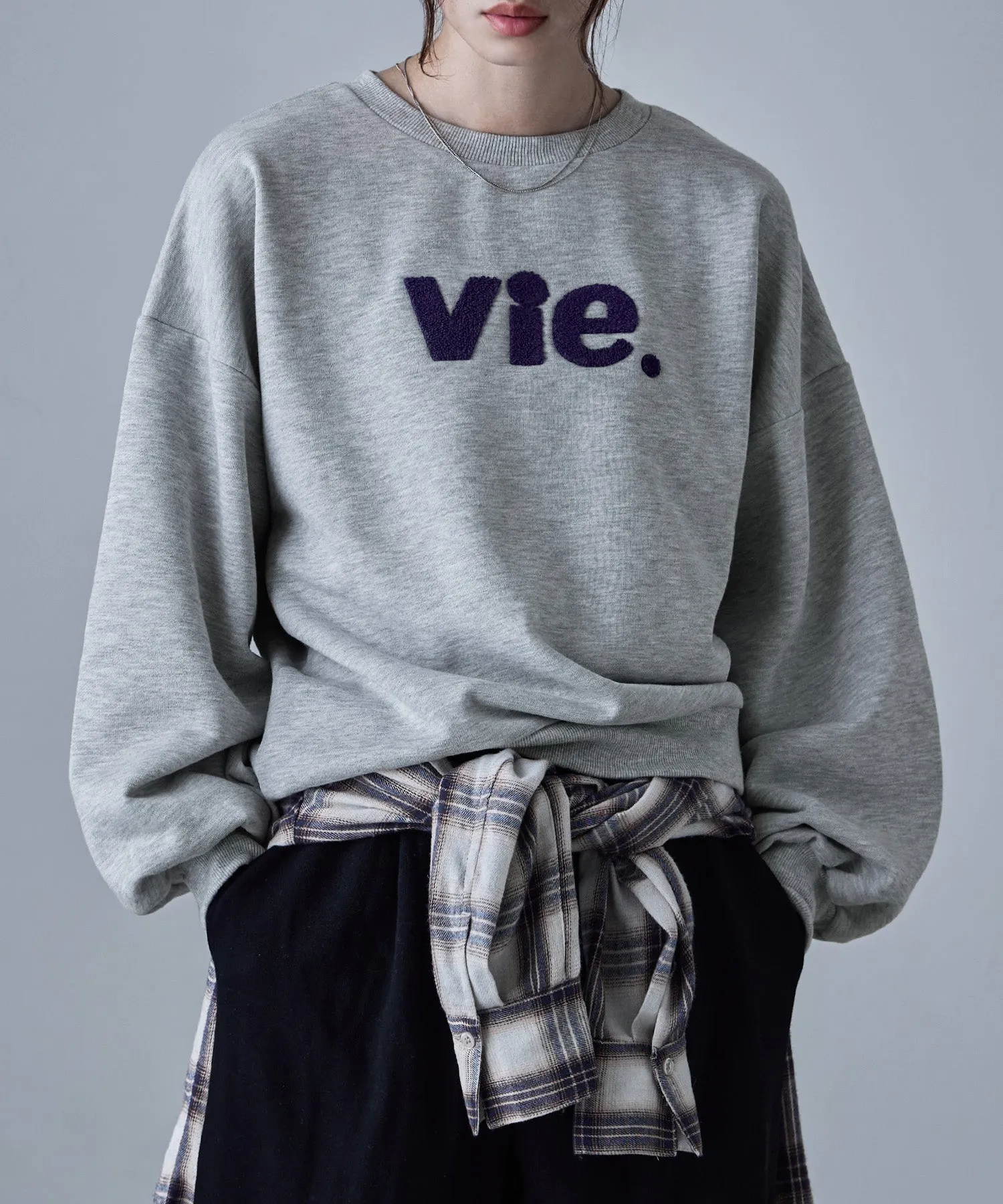 Chenille design fleece sweatshirt