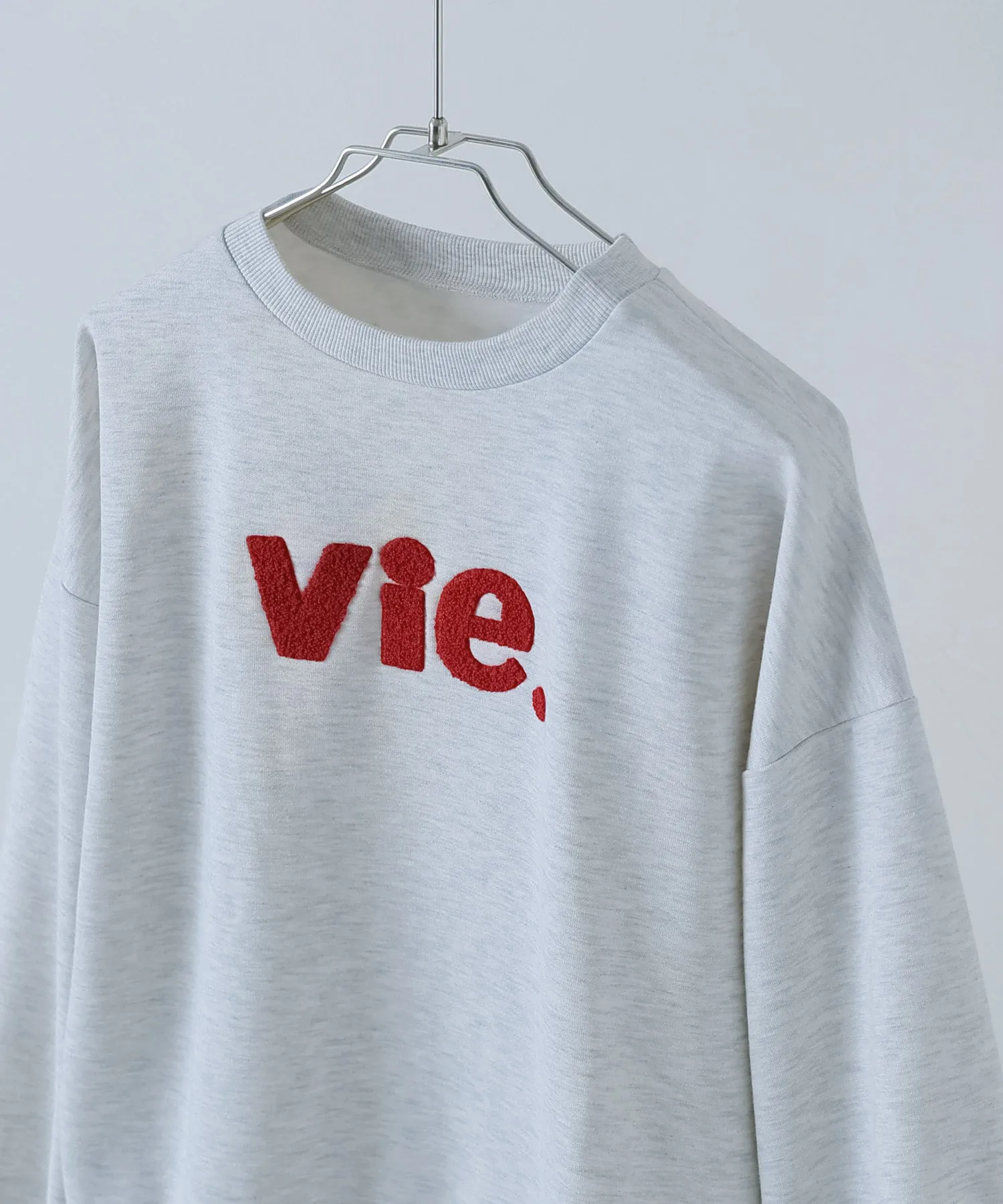 Chenille design fleece sweatshirt