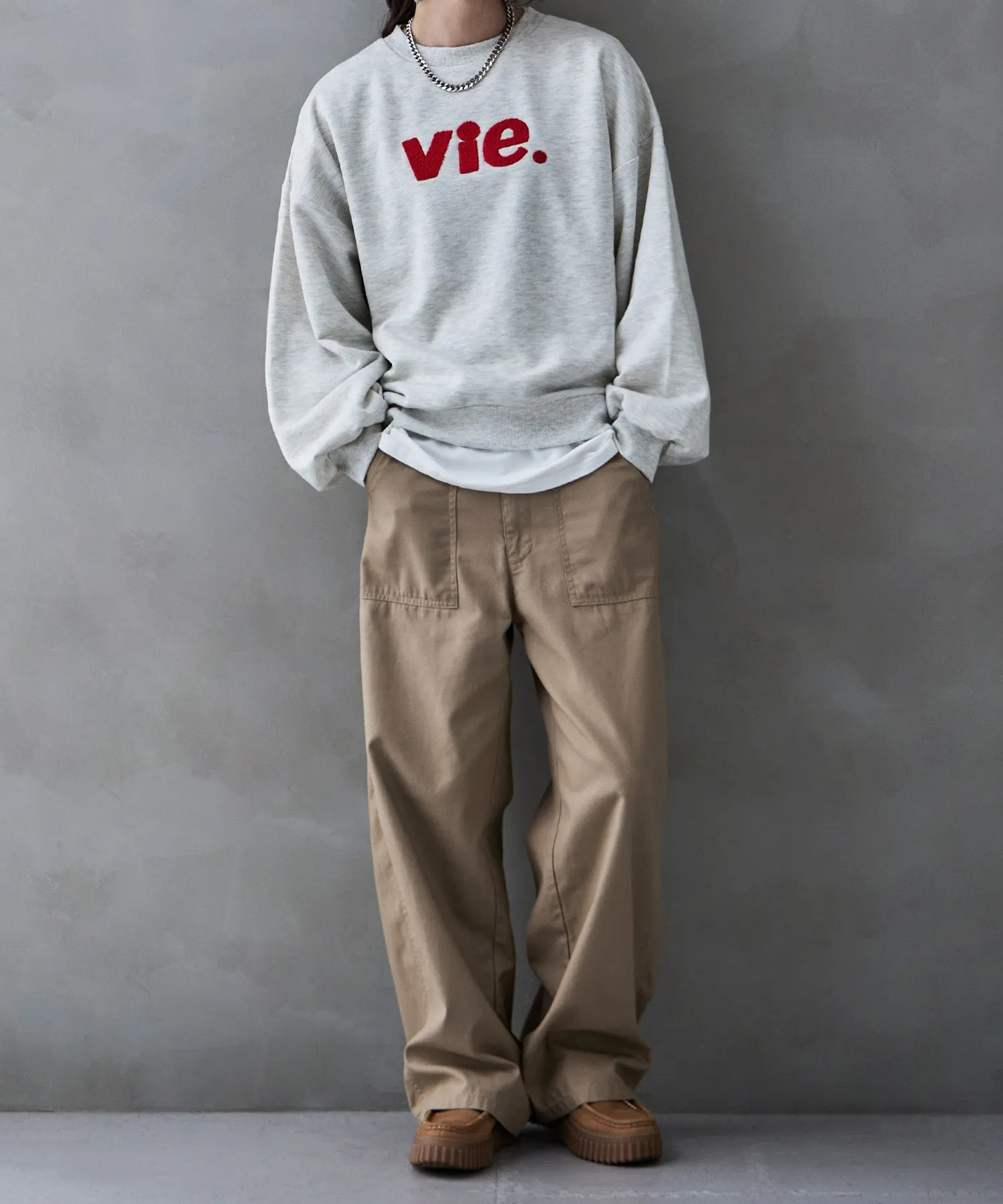 Chenille design fleece sweatshirt