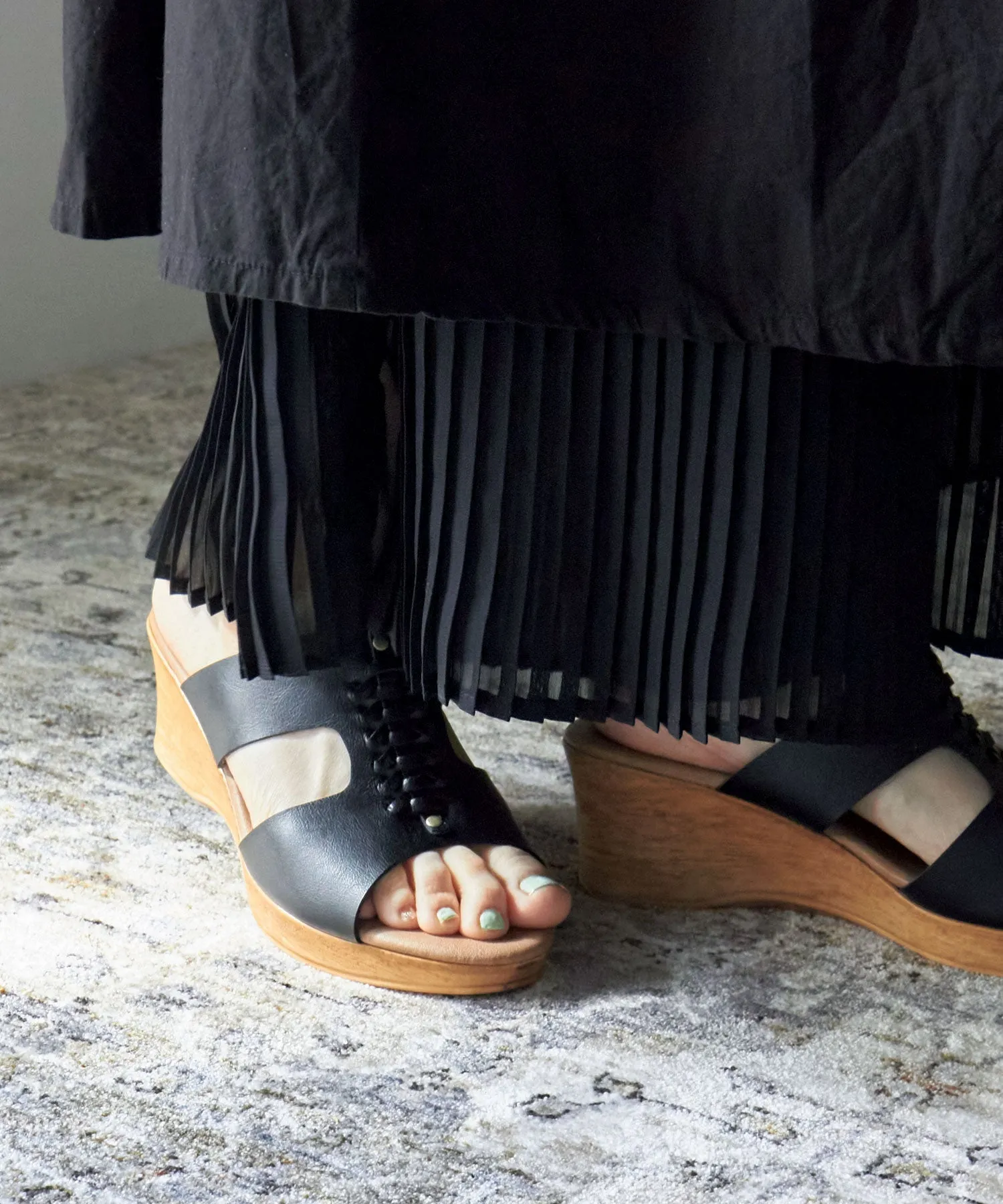 Front design sandal
