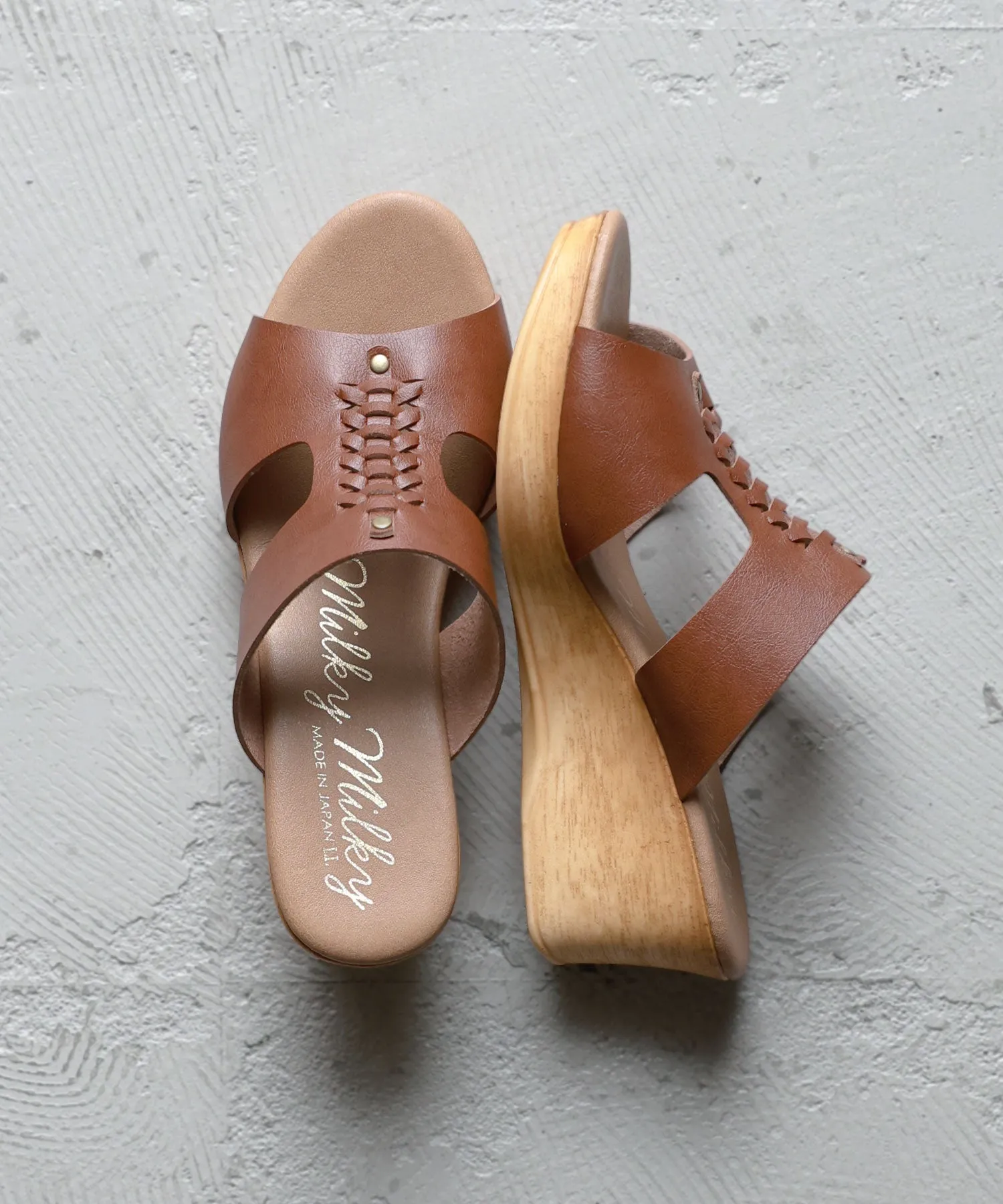 Front design sandal