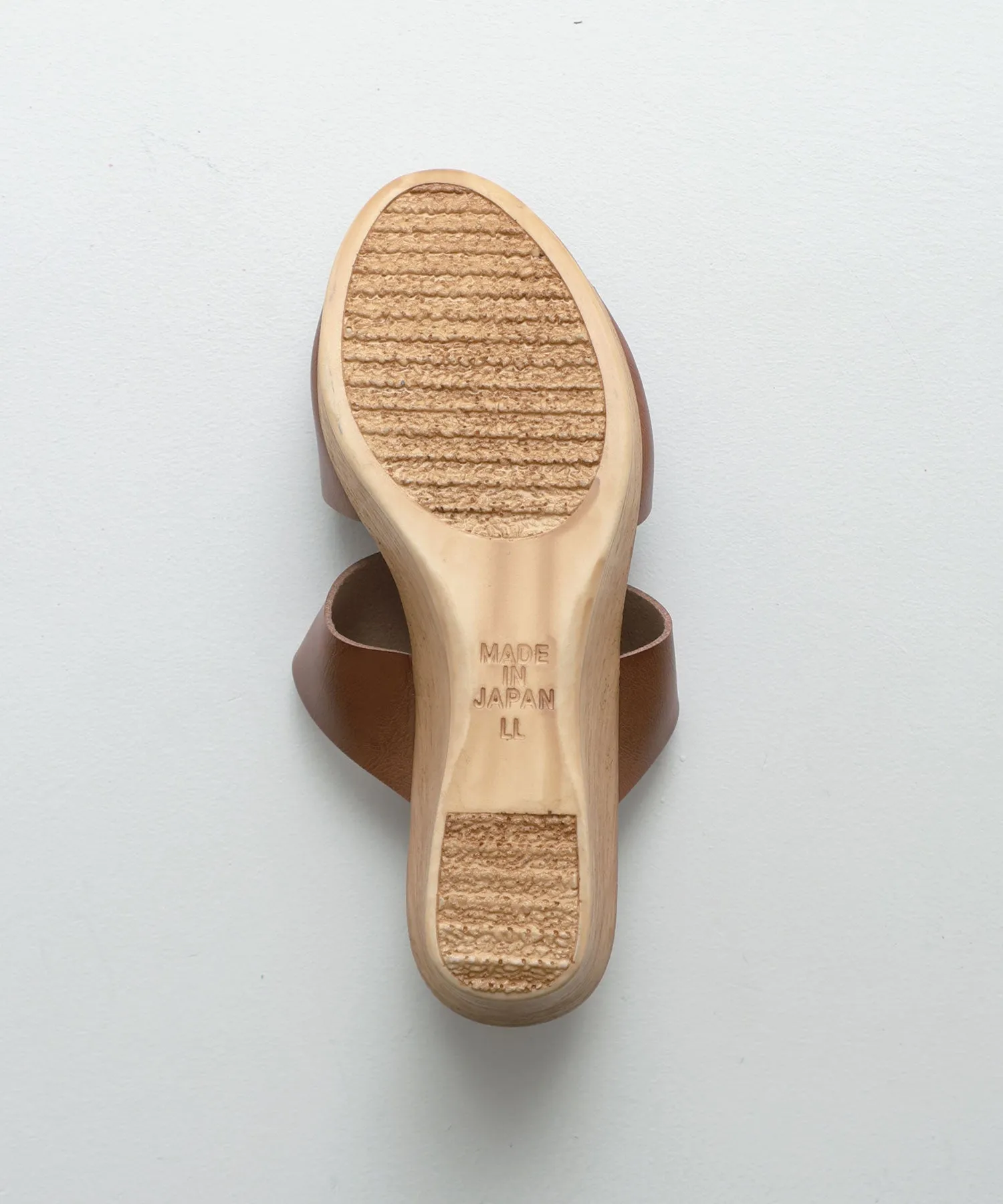 Front design sandal
