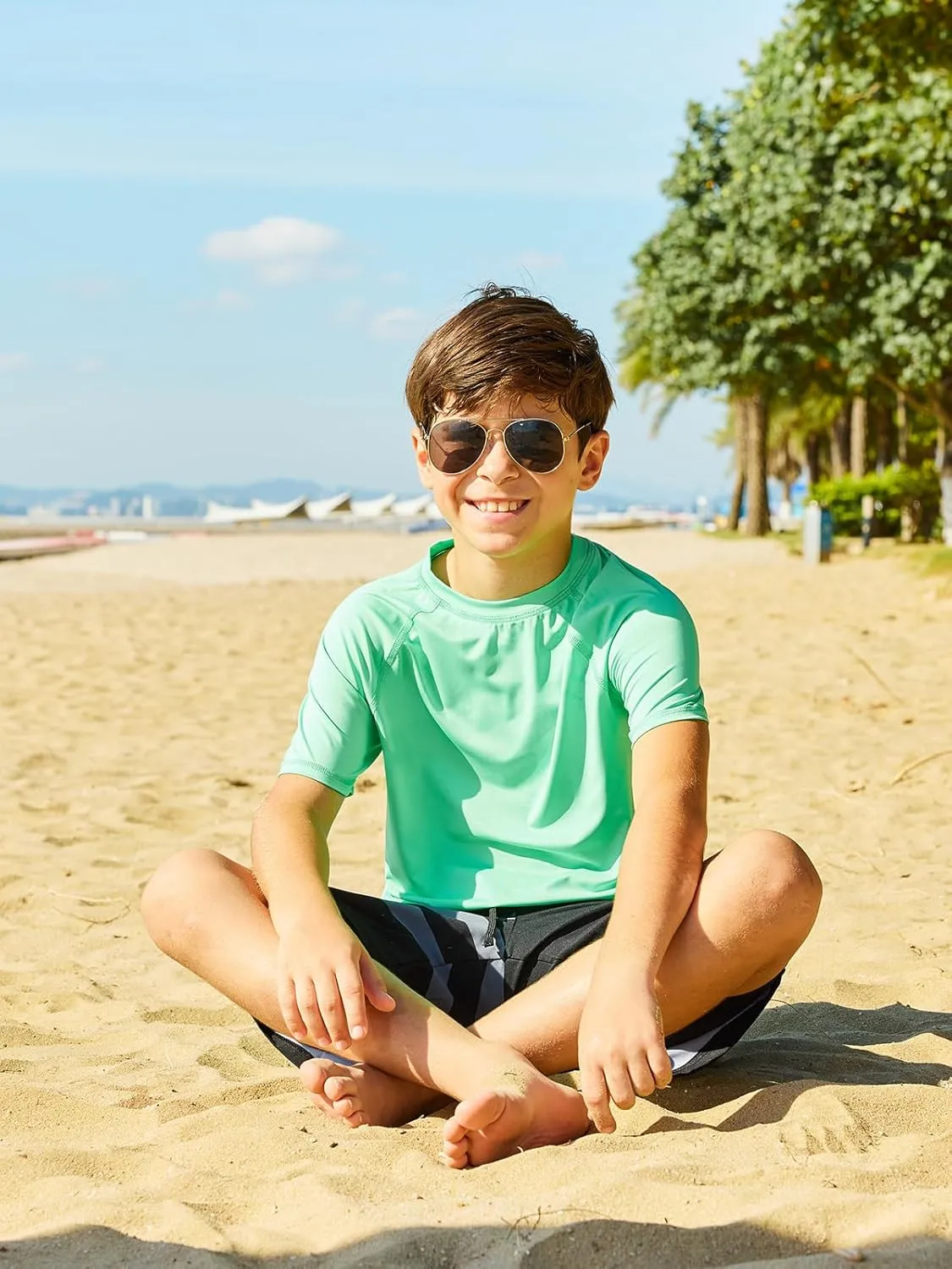 HODOSPORTS Boys UPF 50  Rash Guard Swim Shirts Short Sleeve Quick Dry UV Protection Sun Shirt