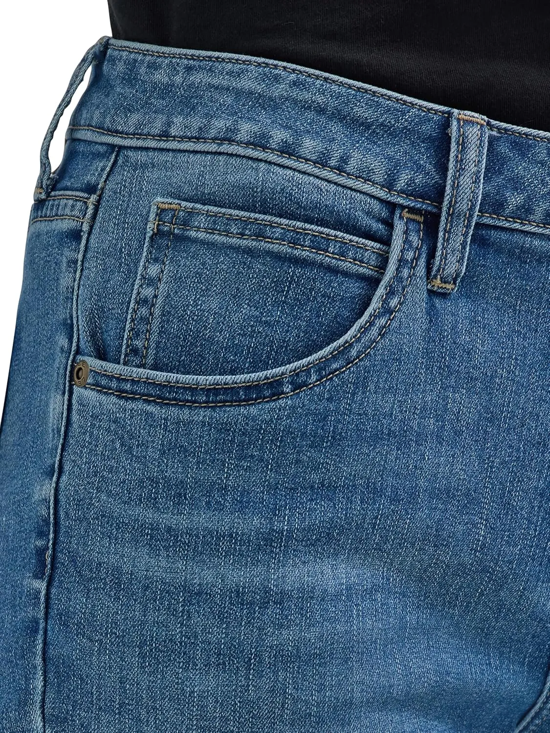 Lee Women's Legendary Rolled Denim Bermuda Short