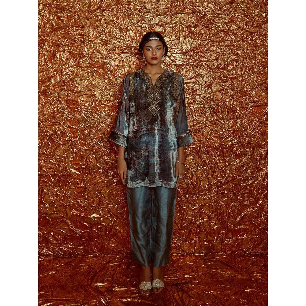 Nirmooha Printed Velvet Embroidered Kurta, Nokia Silk Pants (Set of 2)