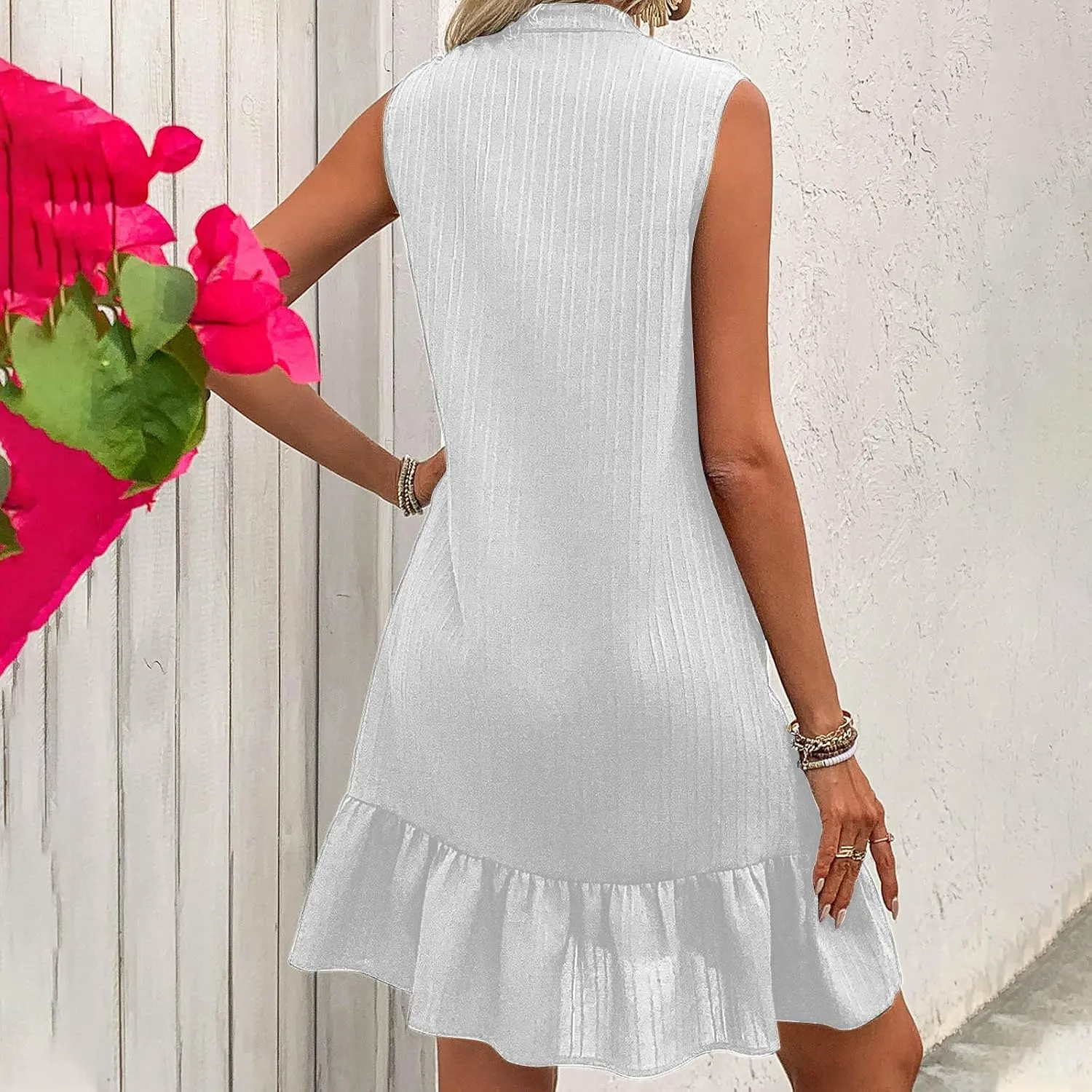 Women's Summer Dresses 2025 Sleeveless Smocked V Neck Tank Dress Casual Loose A-Line Swing Ruffle Mini Dress Sundress