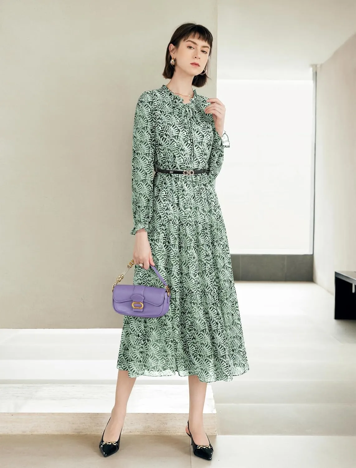 Women's Vintage Floral Print Long Sleeve Dress with Lace Collar and V-Neck Design Mid-Length A-Line Dress